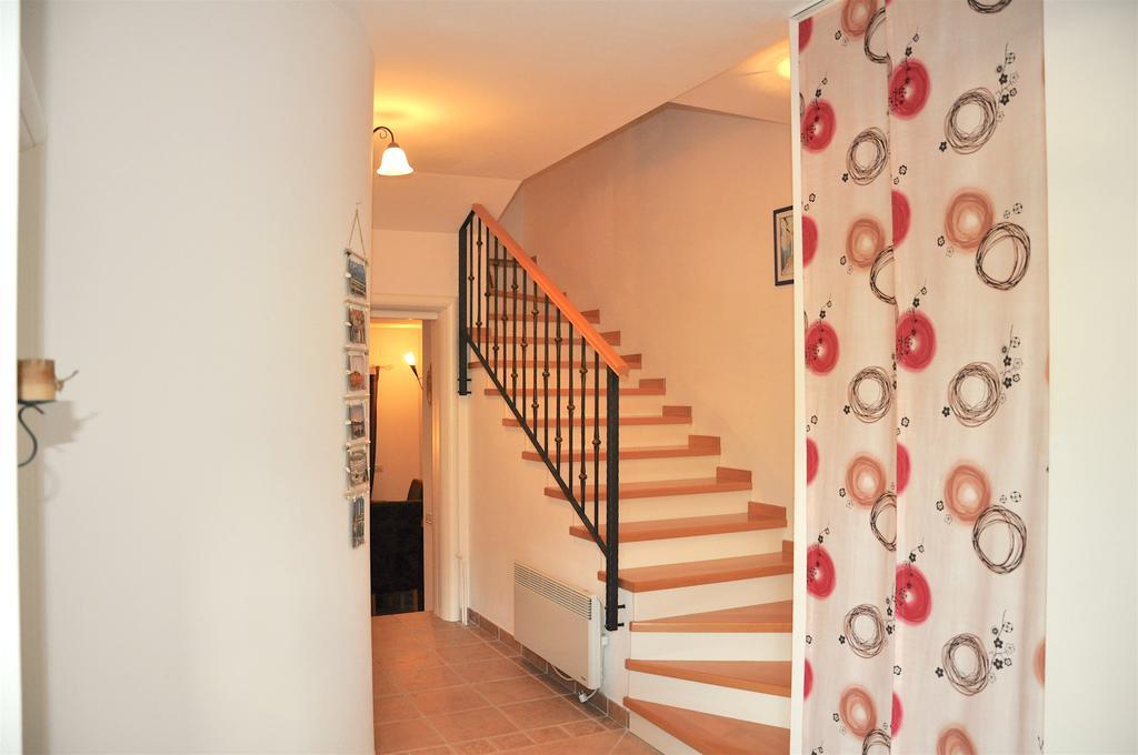 Holiday Home Harmony Žrnovnica Esterno foto