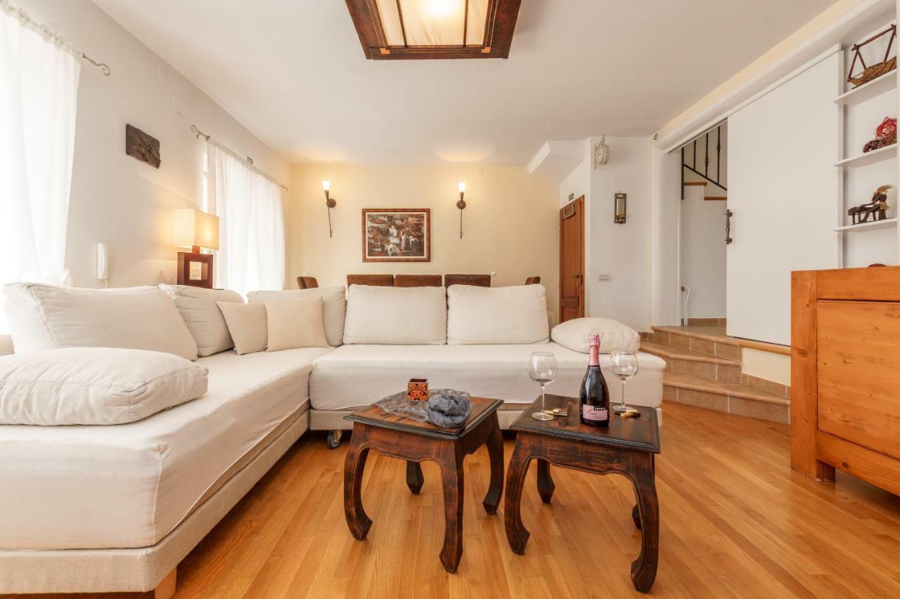 Holiday Home Harmony Žrnovnica Esterno foto