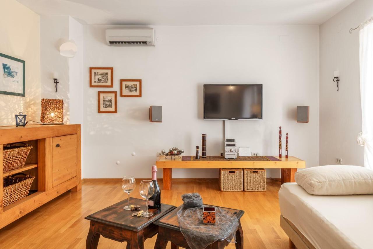 Holiday Home Harmony Žrnovnica Esterno foto