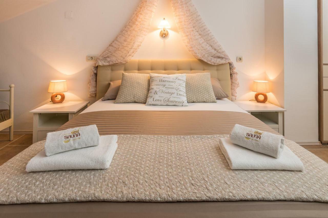 Holiday Home Harmony Žrnovnica Esterno foto